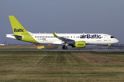 Airbus 220-300 YL-ABJ