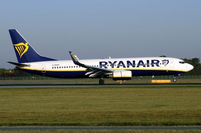 B737-800(WL) G-RUKK