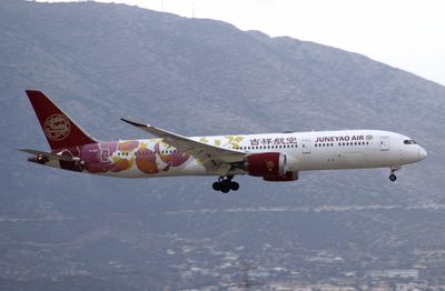 B787-9 B-2001 