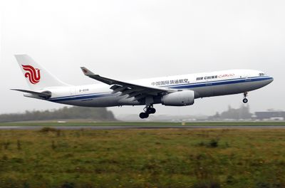 Airbus A330-243(P2F) B-6091 
