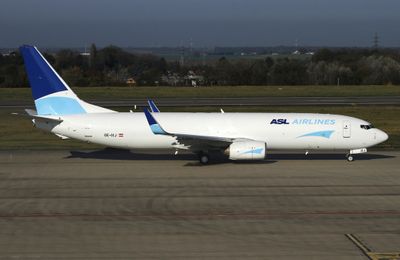 B737-800F OE-IXJ 