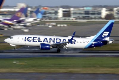 B737 Max-8 TF-ICV 