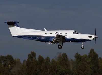 ZS-TAL (JNB 01-25) FBFB.jpg