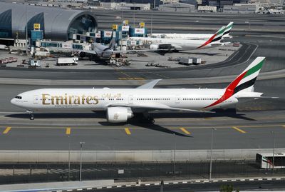 B777-300(ER) A6-EGM 