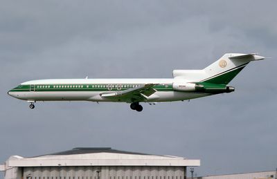 B727-200 N111AK