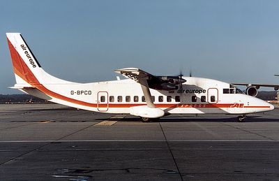 SD-360 G-BPCO LGW fbfb.jpg