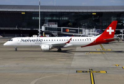 ERJ-190LR HB-JVZ 