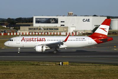 Airbus A320N OE-LZF 