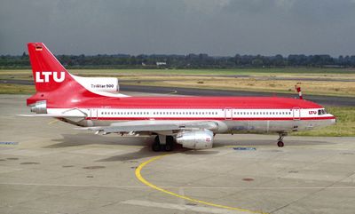 D-AERT (DUS) FBFB.jpg