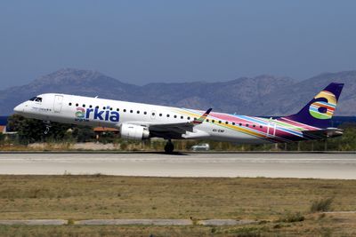 Embraer ERJ-195AR 4X-EMF 