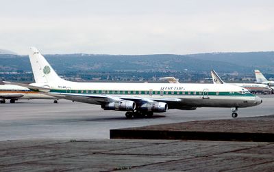 Douglas DC8-54(F) TR-LQR 