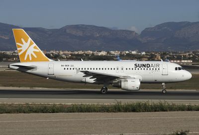 Airbus A319-100 9A-BER