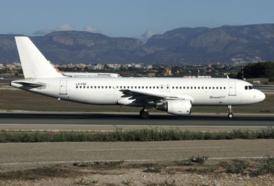A320-200 LZ-FSF