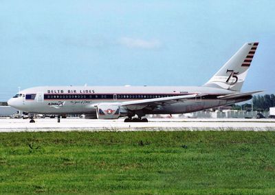 Delta Airlines (Boeing 722-732-733-752-762-763-772/Douglas DC-9-DC-10-MD-11-MD-80/Airbus A-330