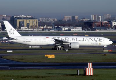 9V-SWJ  (LHR 03-12-25) FBFB.jpg