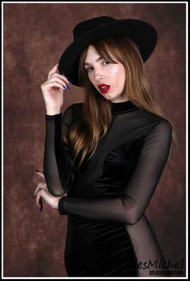 Valerie-0006.jpg