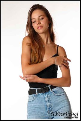 Amina-0002.jpg