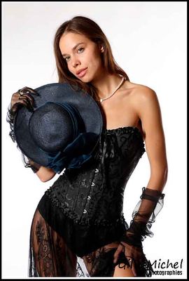Amina-0074.jpg