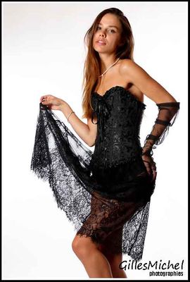 Amina-0121.jpg