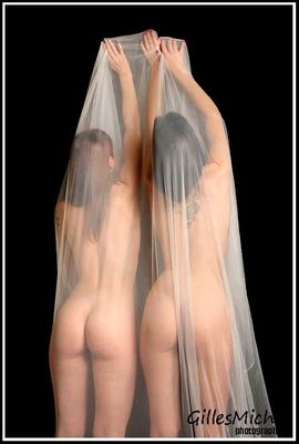 Clarisse & Kiana, Prisoner of the Veil