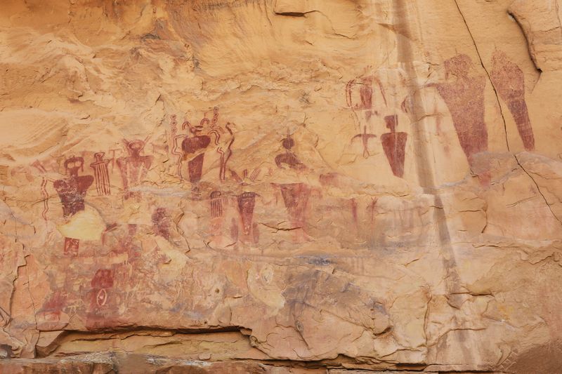00136-3B9A2526-Sego Canyon Pictographs.jpg