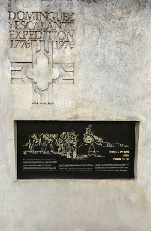 020-3B9A2220-Old Spanish Trail Marker in Fredonia Arizona.jpg