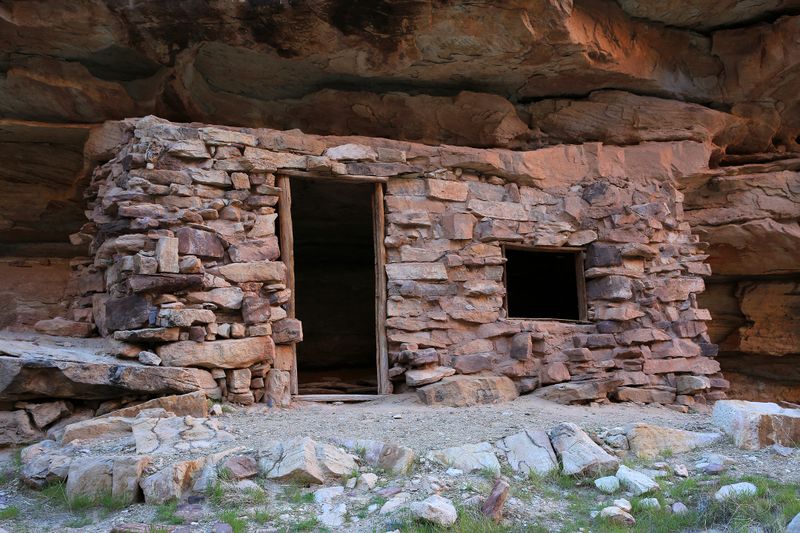014-3B9A7931-Beamers Cabin, Grand Canyon.jpg