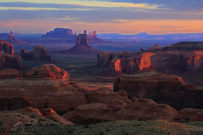 0025-3B9A6110-Beautiful Sunrise at Monument Valley.jpg