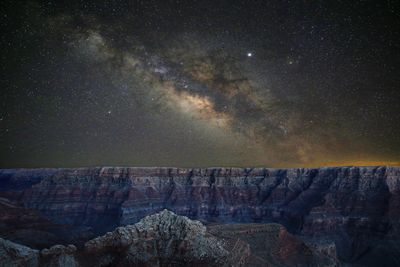 0019-3B9A0924-Beautiful Milky Way over the Canyon-new.jpg