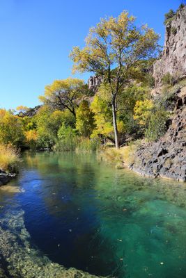 09-3B9A9353-Beautiful Fossil Creek in the Fall.jpg