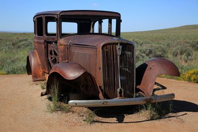 008-3B9A0990-A Rusted 1932 Studebaker at the Petrified Forest National Park.jpg