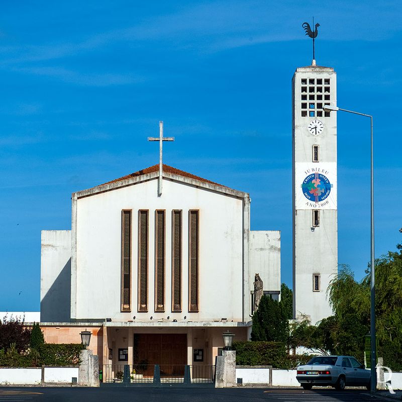 Igreja Paroquial da Benedita