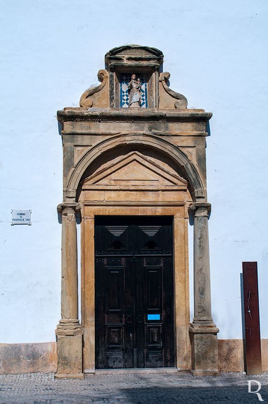 Portal da Igreja da Miseric�rdia