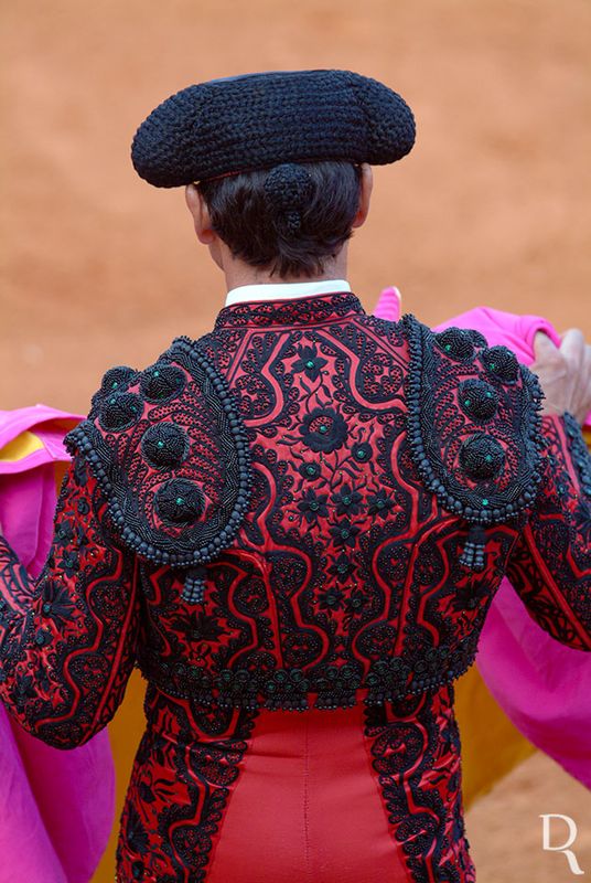 El Traje de Luces