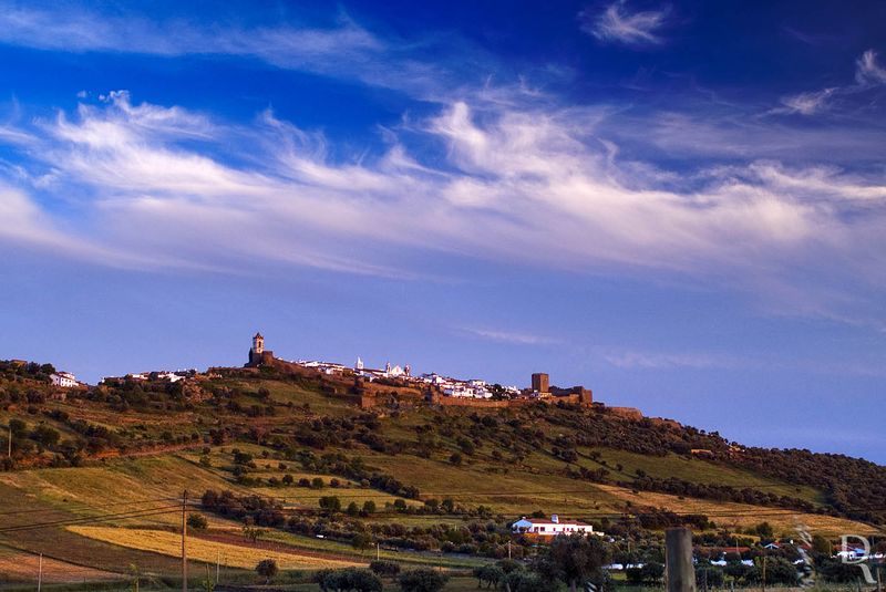 Fortificaes e Todo o Conjunto Intramuros da Vila de Monsaraz (Monumento Nacional)