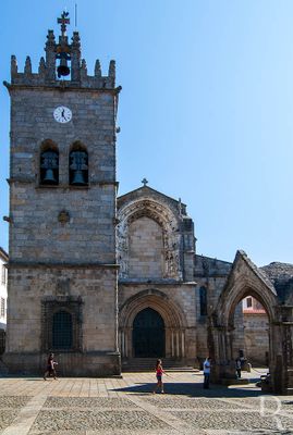 Igreja de Nossa Senhora da Oliveira (Monumento Nacional)