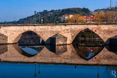 Ponte Velha Sobre o Rio Tua (MN)