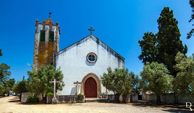  Montemor-o-Velho, Tentgal.
 
Igreja paroquial da fase final do Gtico.

Proteo: Imvel de Interesse Pblico.

Incio da construo: Sc. 15.

Joo Cravo, Horcio Bonifcio e Lcia Pessoa [excertos], in http://www.monumentos.gov.pt/Site/APP_PagesUser/SIPA.aspx?id=2785 