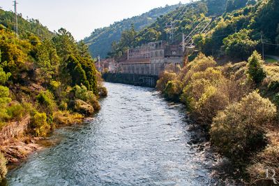 Central Hidroelctrica de Paradamonte Junto ao Rio Lima