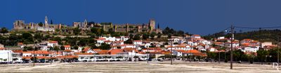  Montemor-o-Velho, Unio das freguesias de Montemor-o-Velho e Gates.
 
Ncleo urbano sede municipal.

Proteo: Inclui Castelo de Montemor-o-Velho e Igreja anexa de Santa Maria; Igreja de Nossa Senhora dos Anjos, claustro e tmulo de Diogo de Azambuja; Capela da Misericrdia de Montemor-o-Velho; Teatro Esther de Carvalho; Igreja de S. Martinho; Prtico dos Pinas; parcialmente includo na Zona Especial de Proteo do Pal do Taipal.

Incio da construo: Sc. 12.

Anouk Costa, Lobo Carvalho, Margarida Tavares e Teresa Ferreira [excertos], in 
http://www.monumentos.gov.pt/Site/APP_PagesUser/SIPA.aspx?id=8497 

