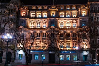 Edifício na Avenida dos Aliados, nº 45