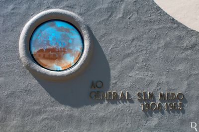 Cronologia: 1976, 22 julho - o monumento é inaugurado com a presença do então Primeiro-Ministro, Mário Soares e muitos milhares de pessoas; executado conforme projeto de Artur Rocha, com a obra acompanhada por Mário Anjos e esculpido por José Aurélio;(...)
Alex Bernardo (CMA) e Cecília Matias (excertos), in http://www.monumentos.gov.pt/Site/APP_PagesUser/SIPA.aspx?id=28905