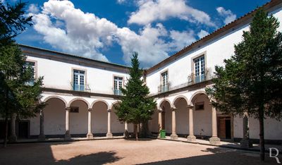 Claustro do Convento de Travanca