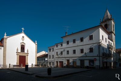 A Igreja e a Torre Sineira