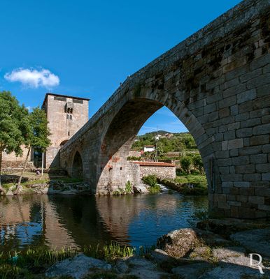 Ponte e Torre de Ucanha