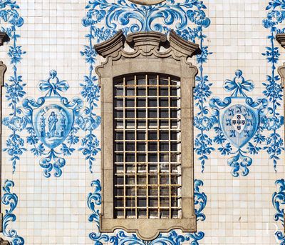  (...)   1974 - restauro do rgo, com patrocnio da Fundao Calouste Gulbenkian; 1994, 30 Novembro - Despacho de abertura do processo de instruo relativo  eventual classificao do imvel, integrado na classificao da Igreja dos Carmelitas;   (...)
 
Isabel Sereno e Paula No [excertos], in http://www.monumentos.gov.pt/Site/APP_PagesUser/SIPA.aspx?id=5521 