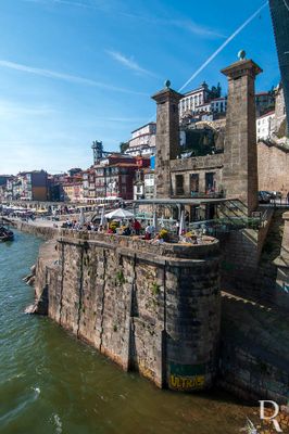 Pilares que Sustentavam a Ponte Pênsil