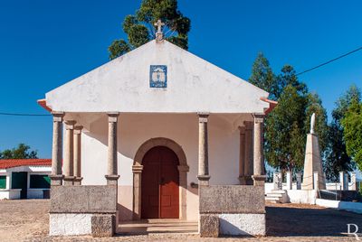 Idanha-a-Nova, Proença-a-Velha.
Arquitetura religiosa, vernácula e seiscentista.
Proteção: não atribuída.
Época de construção: Séc. 17 (conjetural).
Paula Figueiredo (excertos), in http://www.monumentos.gov.pt/Site/APP_PagesUser/SIPA.aspx?id=17930