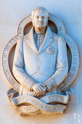 Prof. Correia Picanço