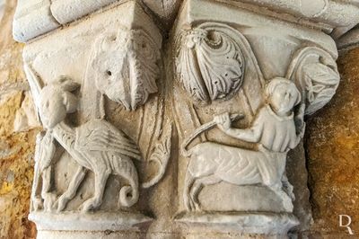 Capitis do Claustro da S